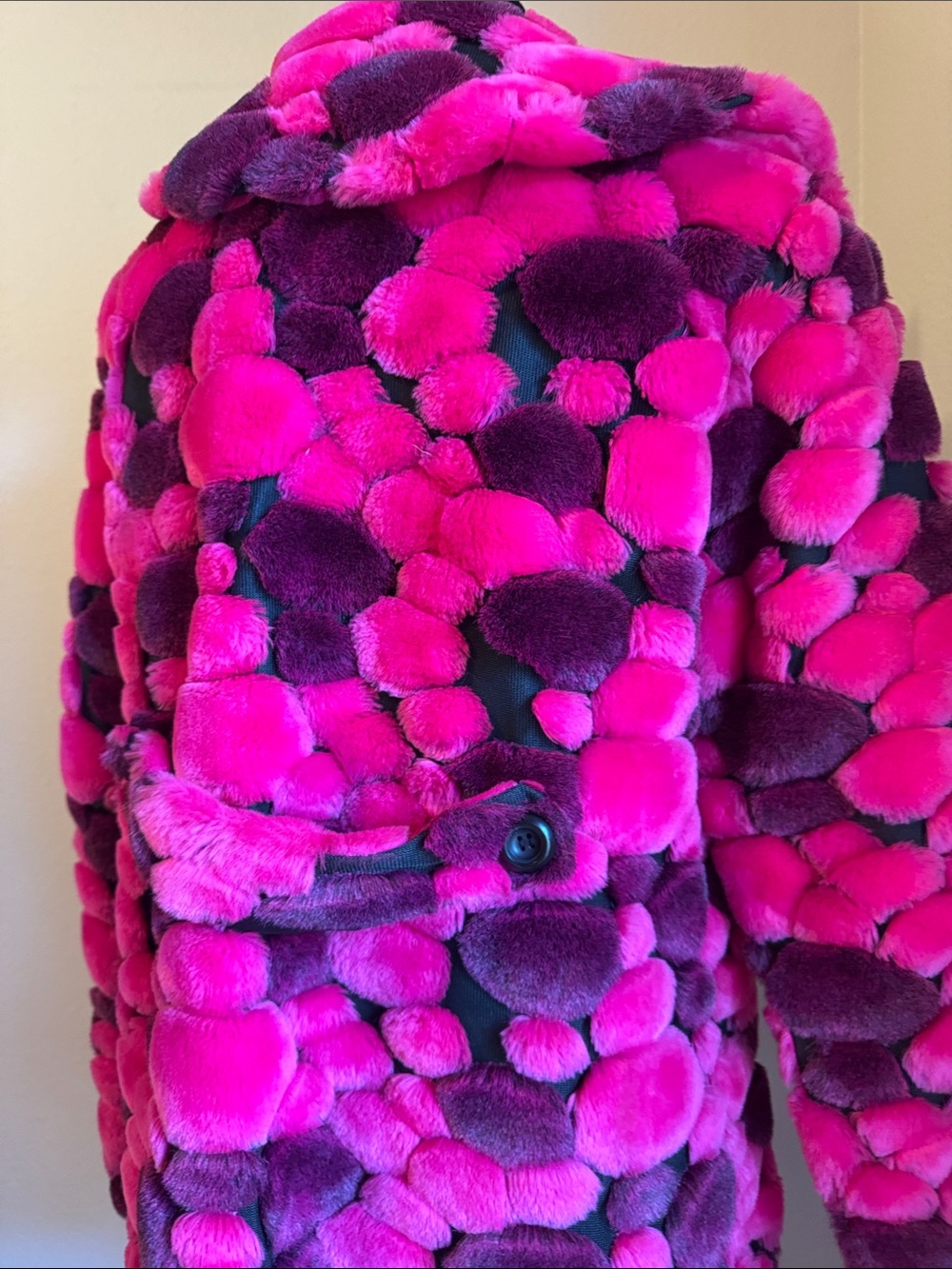 VINTAGE 90’s!!! Women’s Pink & Purple Faux Fur Coat - Picture 6 of 10